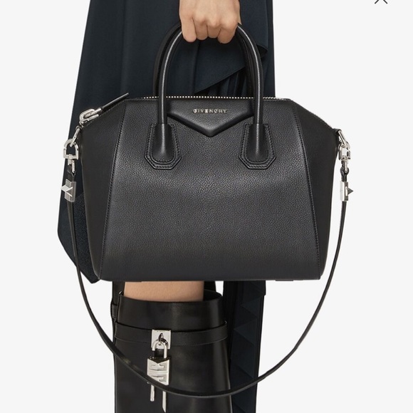 Givenchy Small Antigona Bag - Picture 3 of 3